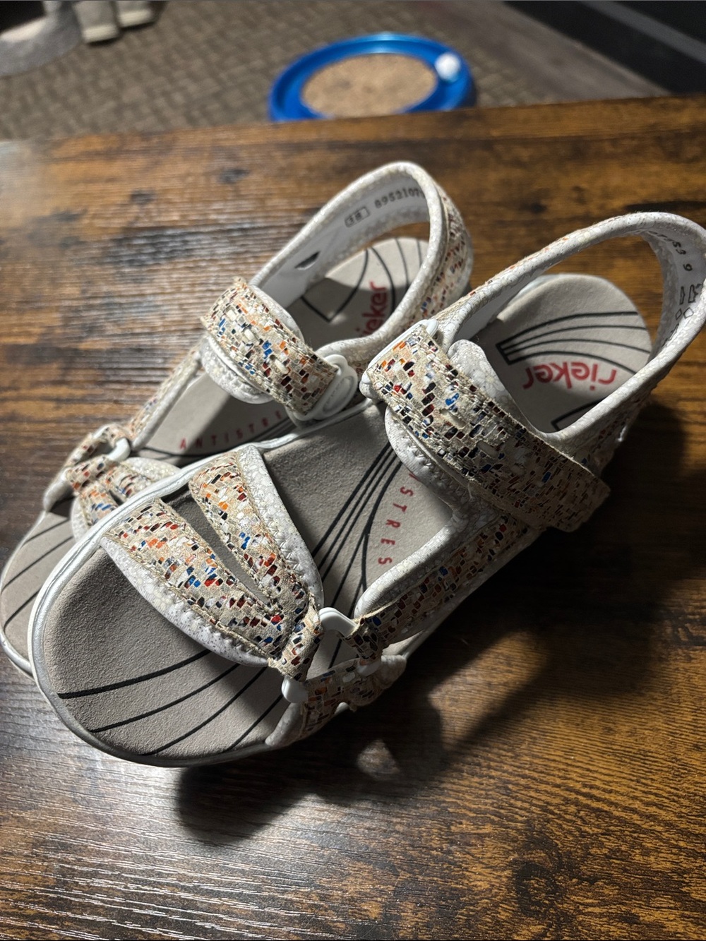 Rieker women’s Beige Sandals with Multicolor Speckle Detail